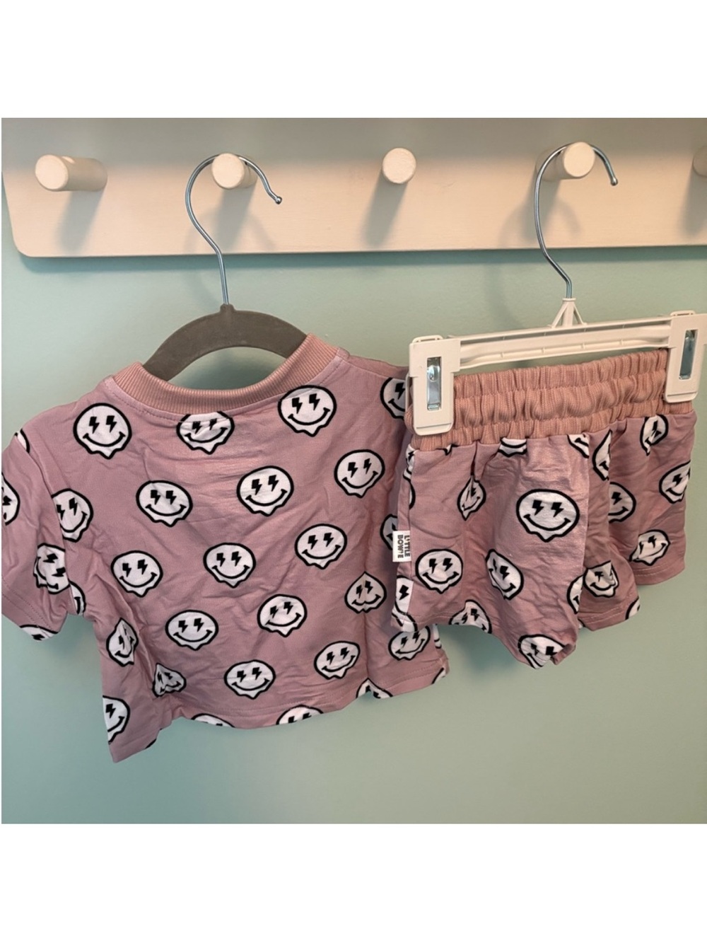 Smiley Face Print Set - Picture 5 of 6